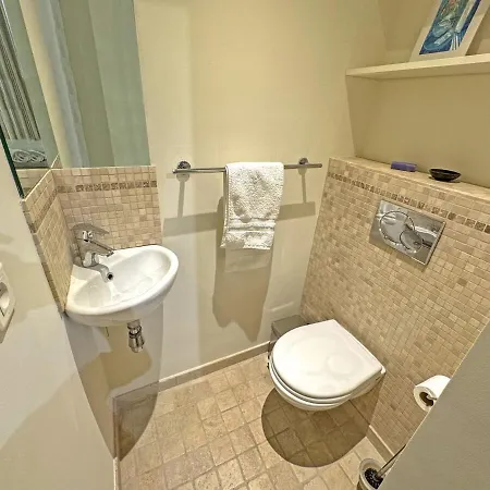 Exceptional Sea Front Nizza