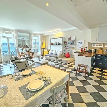 Exceptional Sea Front Apartment *